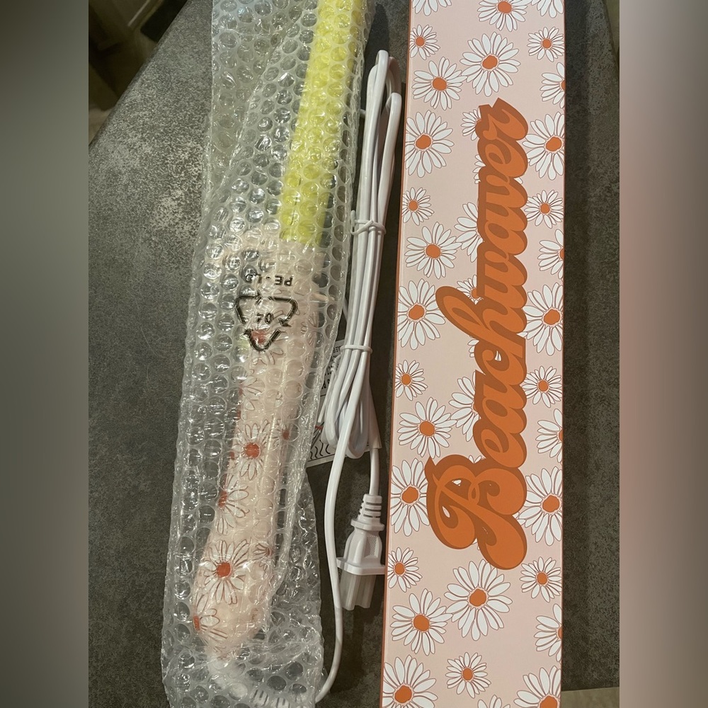 Beachwaver B1 rotating curling iron